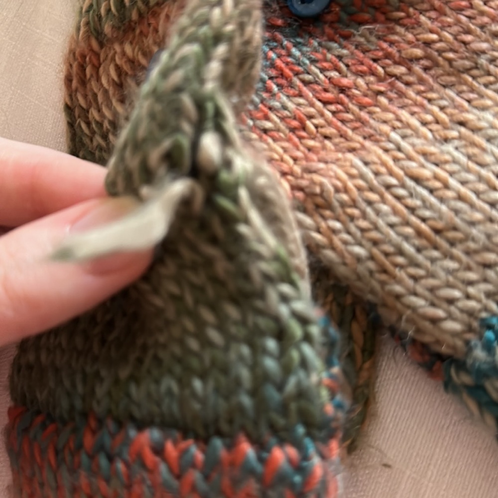 Hand knit Mittens - Picture 3 of 3